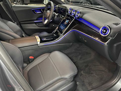 Used 2025 Mercedes-Benz C 300 4MATIC Sedan image 12