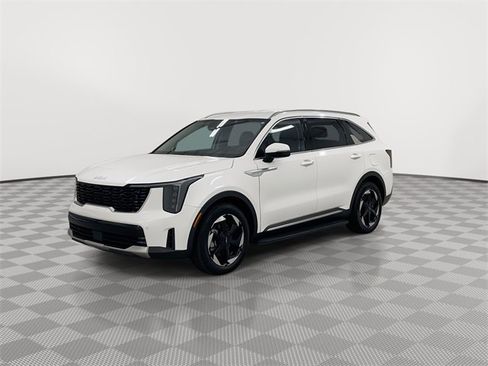 Used 2025 Kia Sorento EX image 4