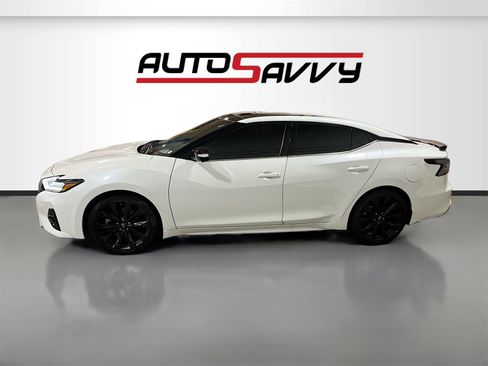 Used 2023 Nissan Maxima SR w/ Sport Mat Group image 4