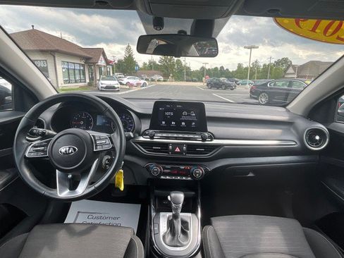 Used 2019 Kia Forte S w/ S Premium Package FWD image 12