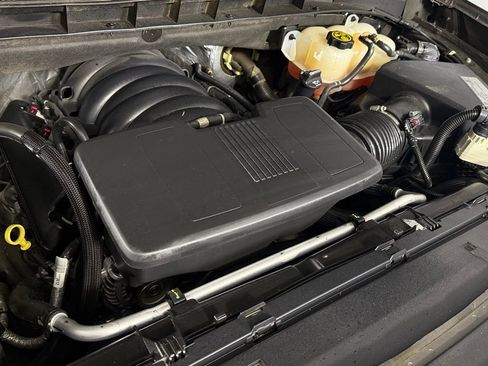 Used 2021 GMC Yukon XL AT4 image 35