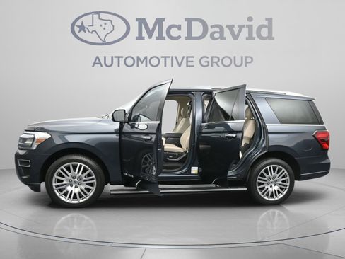 Used 2023 Ford Expedition Platinum RWD image 51
