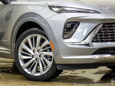 New 2026 Buick Envision Avenir image 3