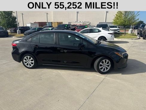 Used 2024 Toyota Corolla LE FWD image 2