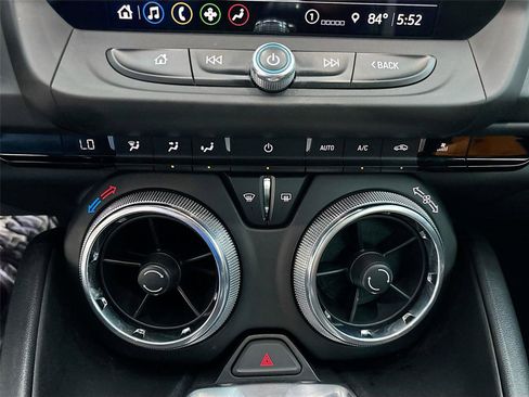 Used 2022 Chevrolet Camaro LT w/ Technology Package image 17