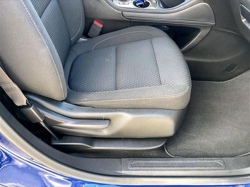 Used 2023 GMC Acadia SLE w/ Driver Convenience Package image 37