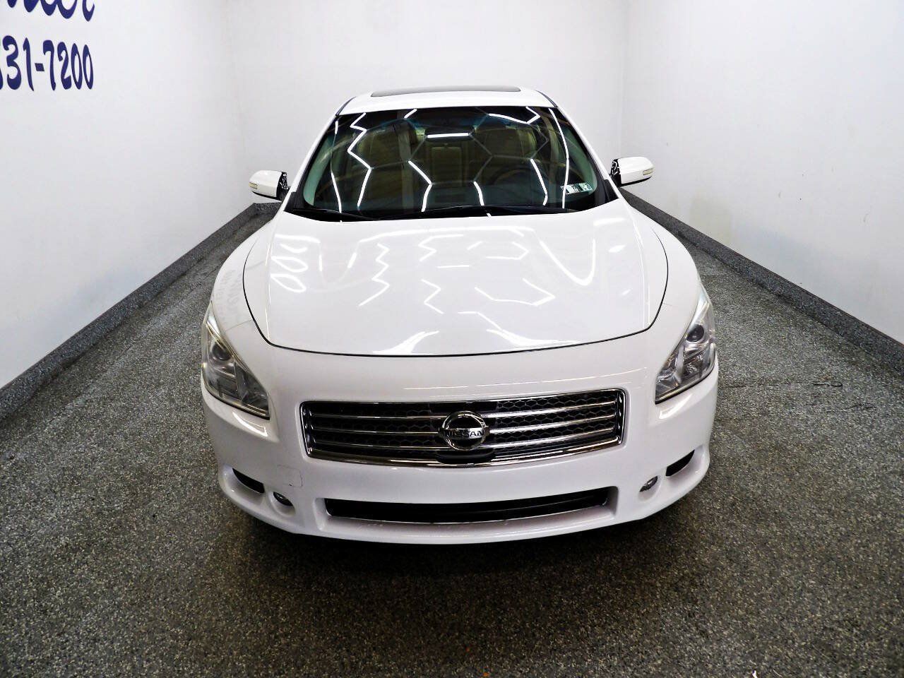 Used 2011 Nissan Maxima 3.5 SV w/ Monitor Pkg FWD image 2