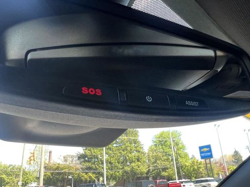 Used 2020 Dodge Durango R/T w/ Technology Group AWD/4WD image 37