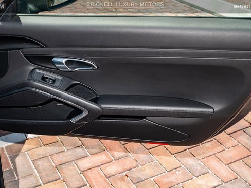 Used 2018 Porsche 911 Carrera image 22