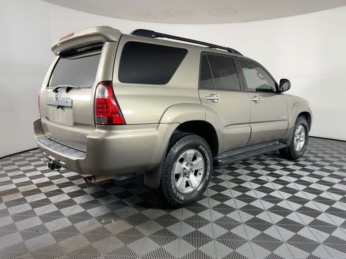 Used 2006 Toyota 4Runner SR5 image 8