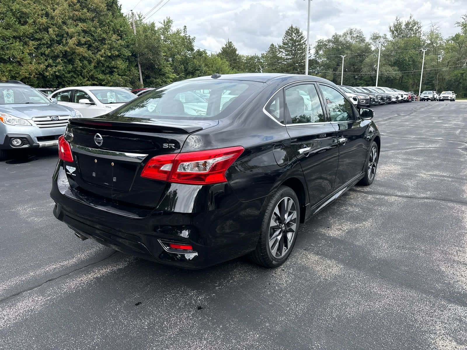 Used 2018 Nissan Sentra SR w/ Premium Package (P02) FWD image 3