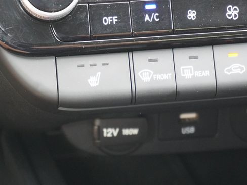 Used 2024 Hyundai Elantra SEL w/ Convenience Package FWD image 24