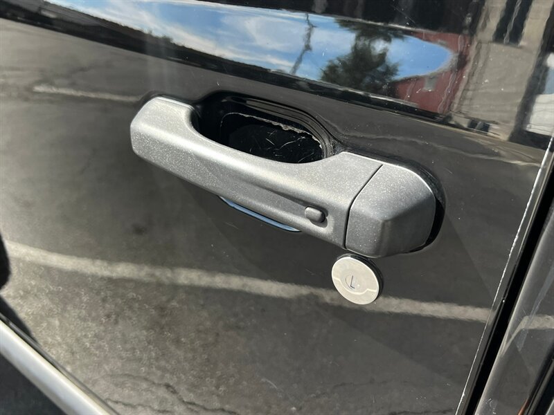 Used 2021 Jeep Gladiator Rubicon AWD/4WD image 15