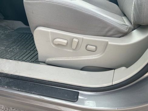 Used 2013 Nissan Rogue SV w/ Premium Pkg image 50