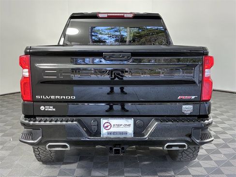 Used 2025 Chevrolet Silverado 1500 RST w/ Z71 Off-Road Package image 4