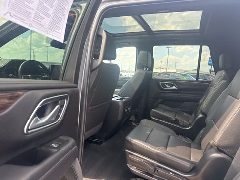 Certified 2022 Chevrolet Tahoe LT w/ Luxury Package AWD/4WD image 30