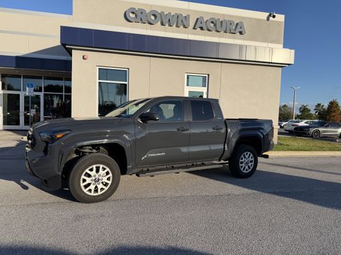 Used 2024 Toyota Tacoma SR5 image 1