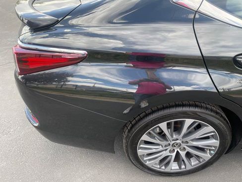 Used 2021 Lexus ES 350 Premium image 32