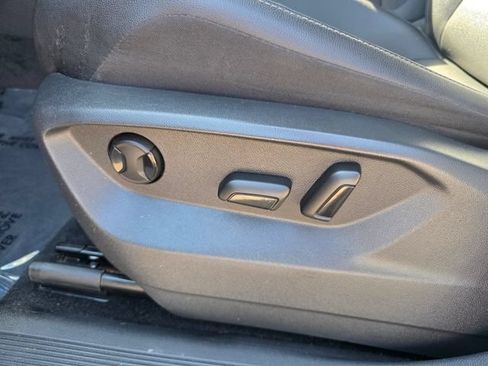 Used 2020 Volkswagen Tiguan SE w/ 3rd Row Seat Package AWD/4WD image 25