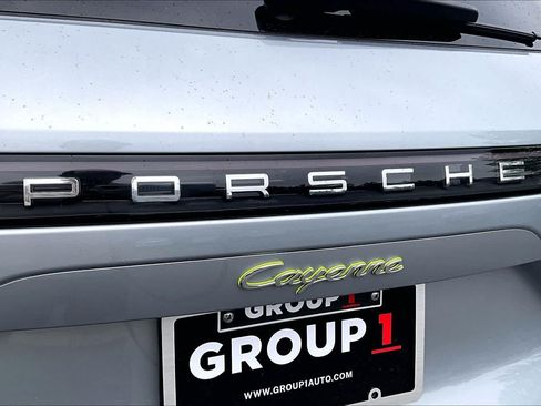 Used 2022 Porsche Cayenne E-Hybrid AWD/4WD image 29