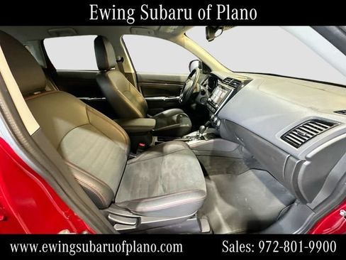 Used 2022 Mitsubishi Outlander Sport SE FWD image 28