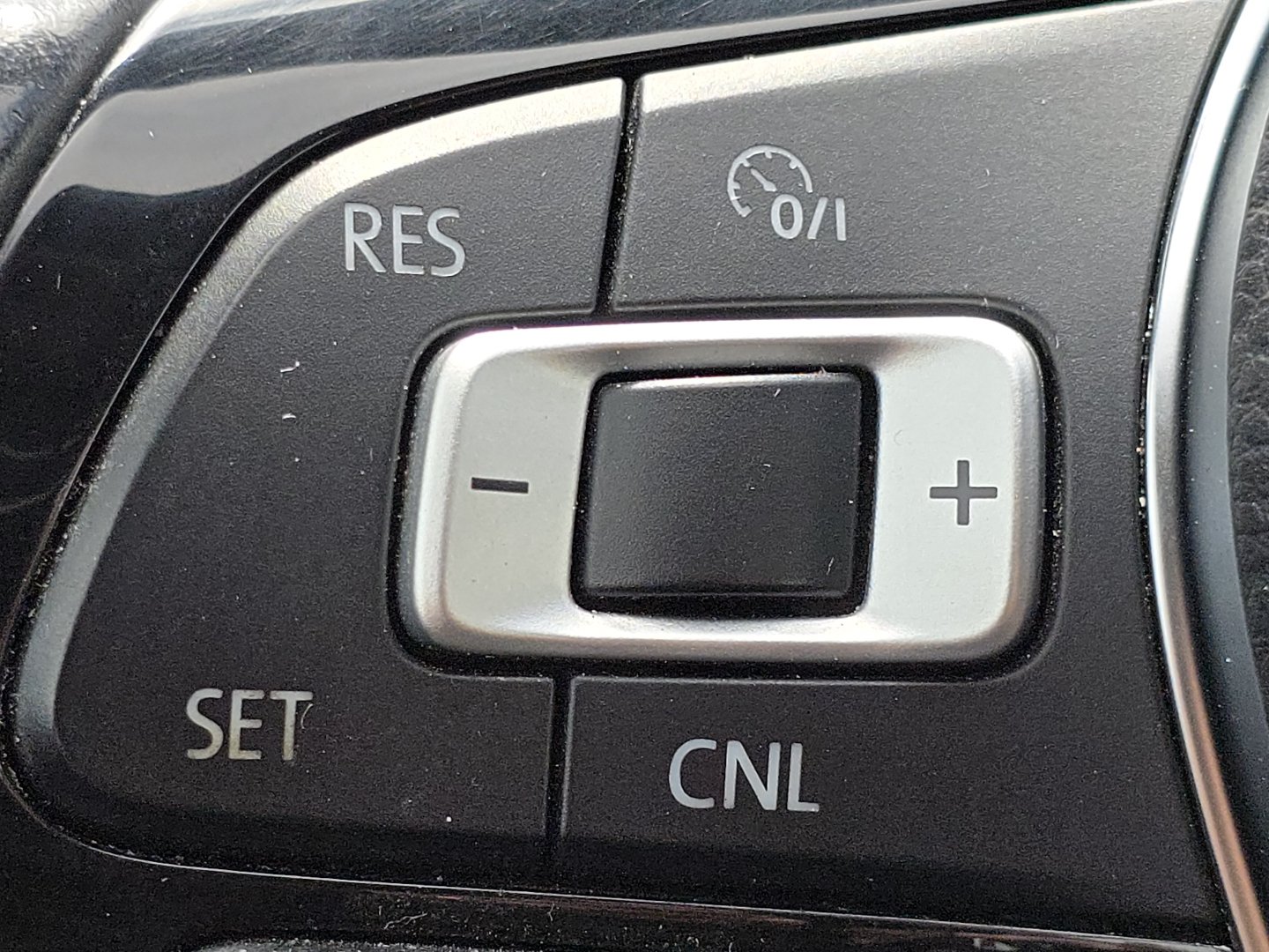 Used 2017 Volkswagen Jetta SE FWD image 9