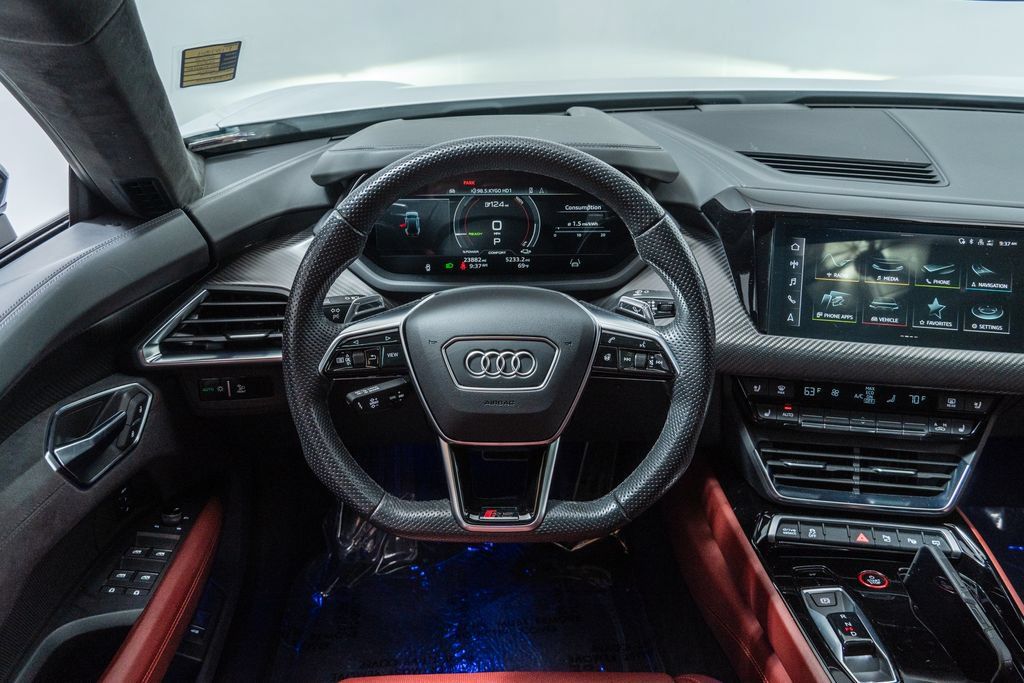 Used 2023 Audi RS e-tron GT w/ Carbon Performance Package AWD/4WD image 15