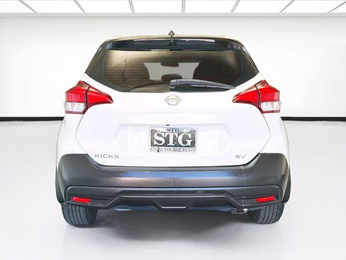 Used 2019 Nissan Kicks SV FWD image 5