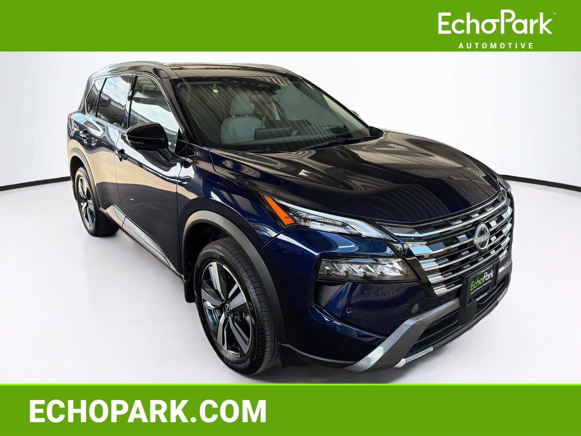 Used 2025 Nissan Rogue SL w/ SL Premium Package AWD/4WD image 1