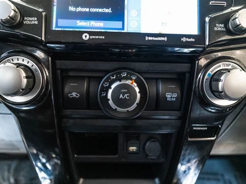 Certified 2024 Toyota 4Runner TRD Off-Road Premium image 29