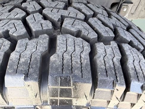 Used 2025 Jeep Gladiator Mojave w/ Convenience Group image 38