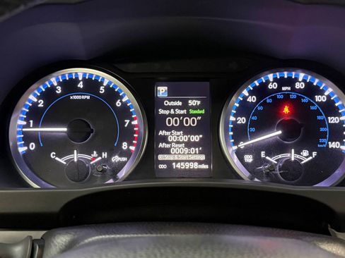 Used 2017 Toyota Highlander Plus image 33