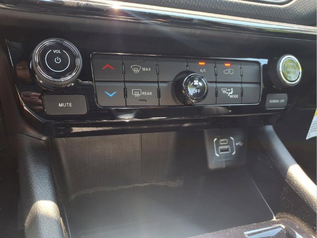 New 2026 Jeep Compass Latitude AWD/4WD image 31