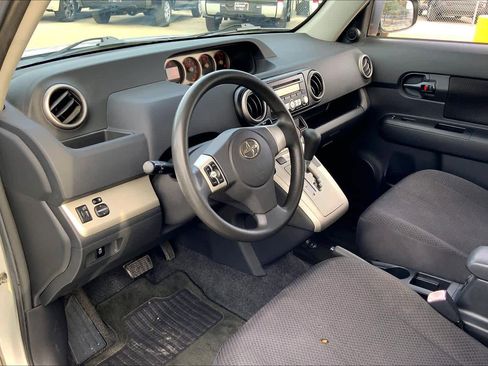 Used 2009 Scion xB image 16