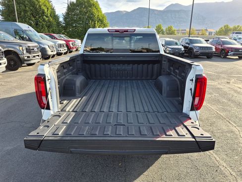 Used 2026 GMC Sierra 1500 AT4 w/ AT4 Premium Package AWD/4WD image 33