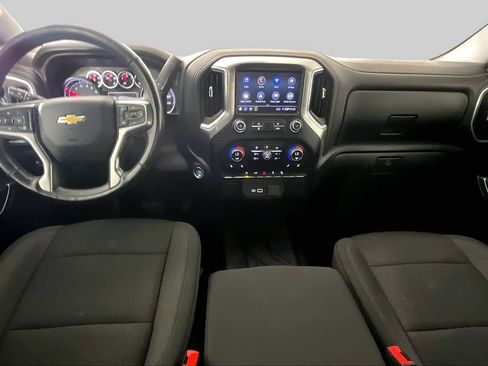 Used 2022 Chevrolet Silverado 1500 LT w/ Z71 Off-Road Package AWD/4WD image 15