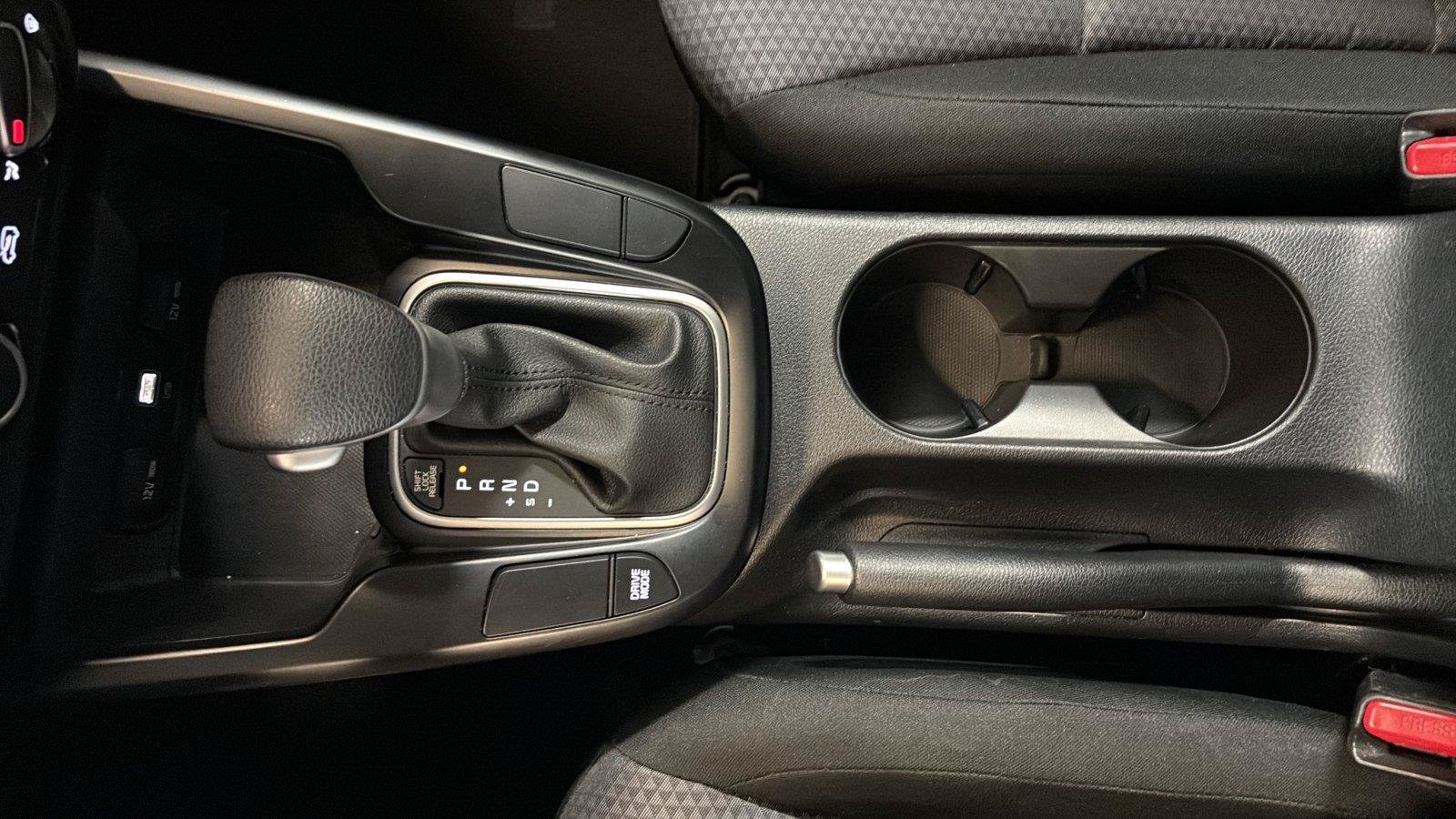 Used 2025 Kia Soul LX w/ LX Technology Package FWD image 19