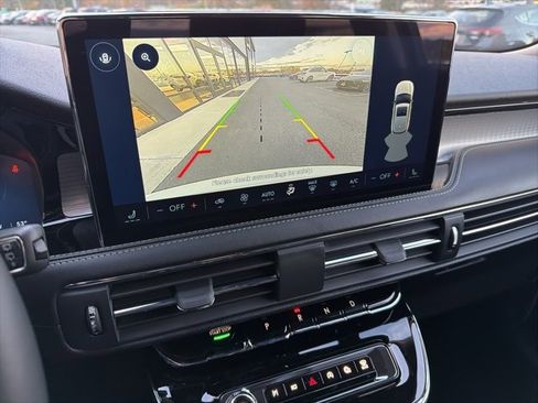 New 2026 Lincoln Corsair Premiere image 12