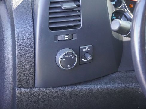 Used 2009 Chevrolet Silverado 1500 LT image 17