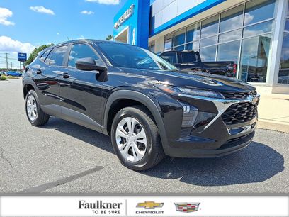 Certified 2025 Chevrolet Trax LS w/ Driver Confidence Package