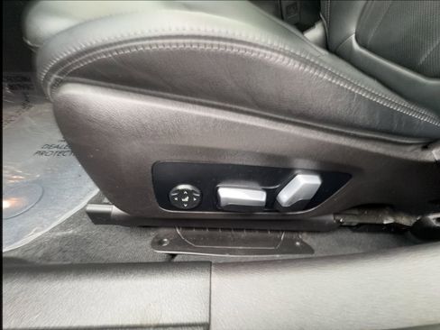 Used 2023 BMW 330i Sedan w/ Premium Package RWD image 21