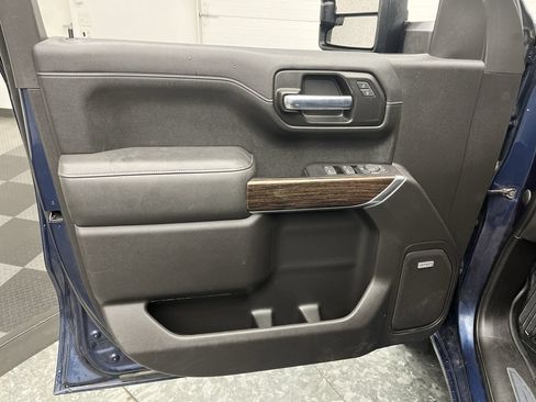 Used 2020 GMC Sierra 1500 Elevation w/ Elevation Value Package AWD/4WD image 7
