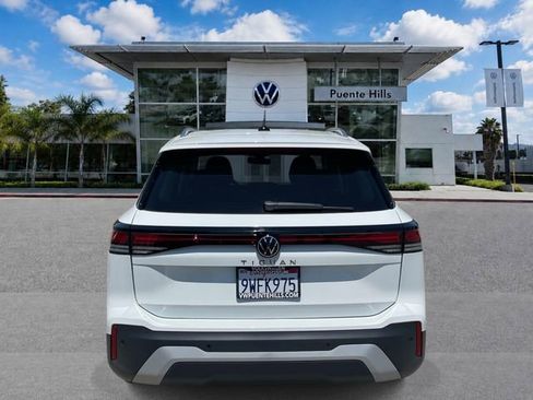 Used 2026 Volkswagen Tiguan S FWD image 5
