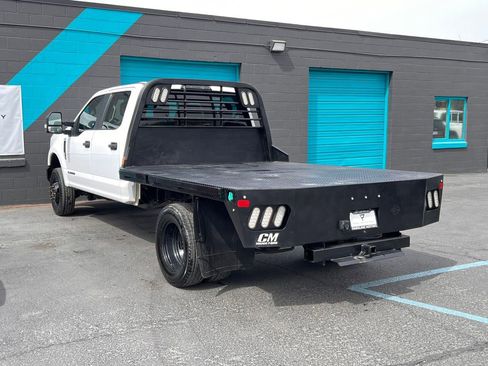 Used 2023 Ford E-350 and Econoline 350 Super Duty w/ Driver's Safety Package image 22