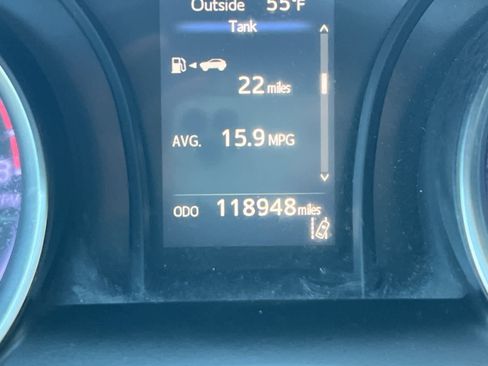 Used 2018 Toyota Camry SE w/ Moonroof Package image 24