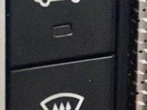 Used 2017 INFINITI Q50 Signature Edition w/ All Weather Package (L93) image 24