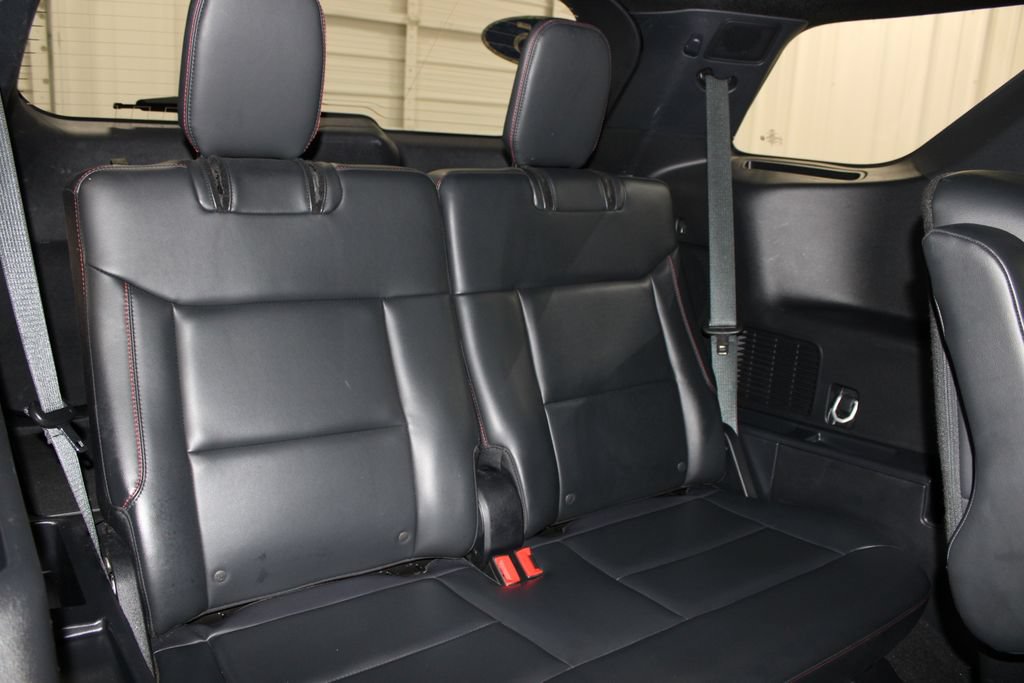 Used 2025 Ford Explorer ST-Line AWD/4WD image 26