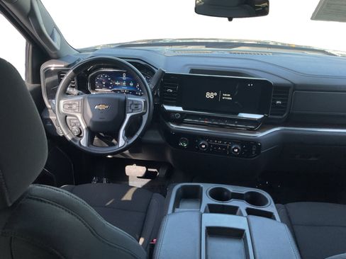 Used 2023 Chevrolet Silverado 1500 LT RWD image 14