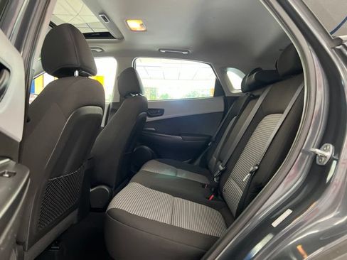Used 2018 Hyundai Kona SEL w/ SEL Tech Package 02 FWD image 16