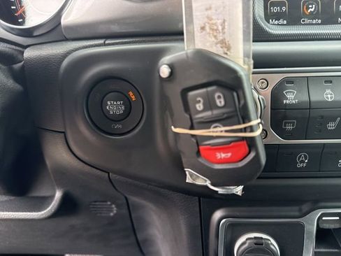 Certified 2021 Jeep Wrangler Unlimited Sahara image 42